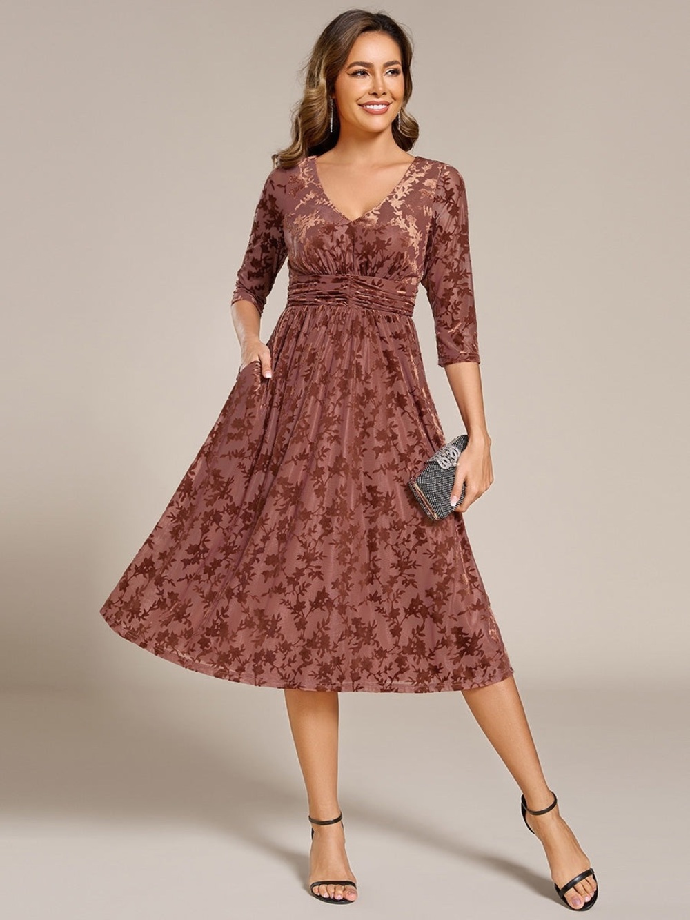 NWT Ever Pretty Exquisite High Stretch Jacquard Velvet Guest Dress - Size 6